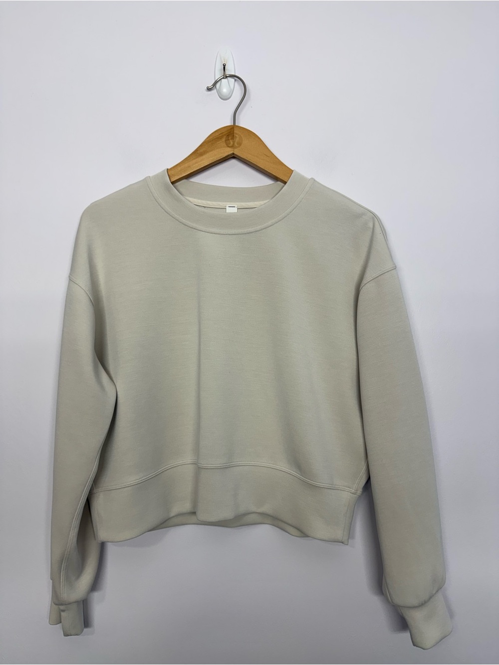 19: Lululemon Softstreme Perfectly Oversized Cropped Crew White Opal Sz 2